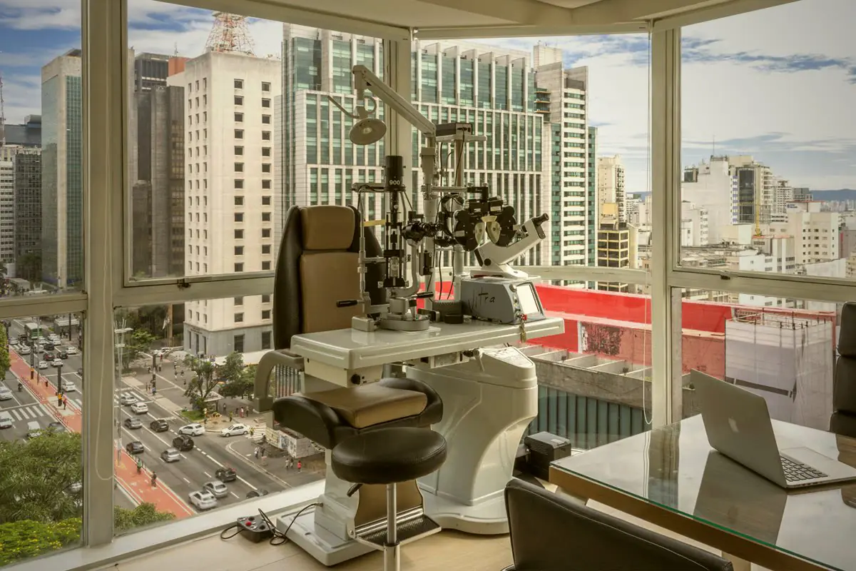 Consultório com vista para a Avenida Paulista